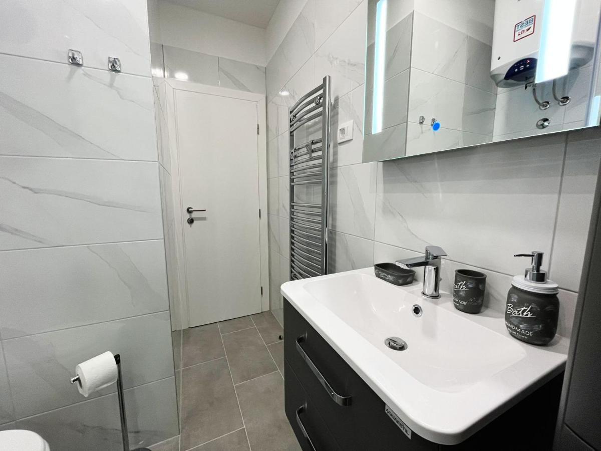 Apartments T&T トロギール エクステリア 写真